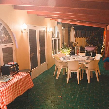 Courtesy Apartments Aruba Oranjestad Dış mekan fotoğraf