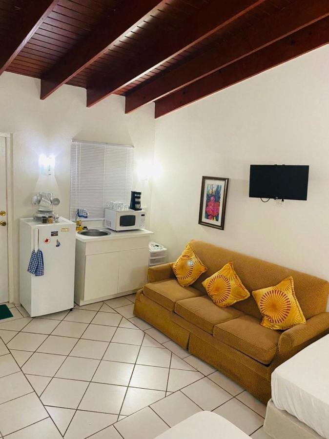 Courtesy Apartments Aruba Oranjestad Dış mekan fotoğraf