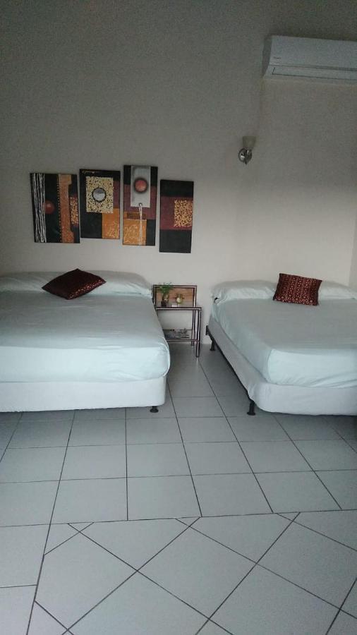 Courtesy Apartments Aruba Oranjestad Dış mekan fotoğraf